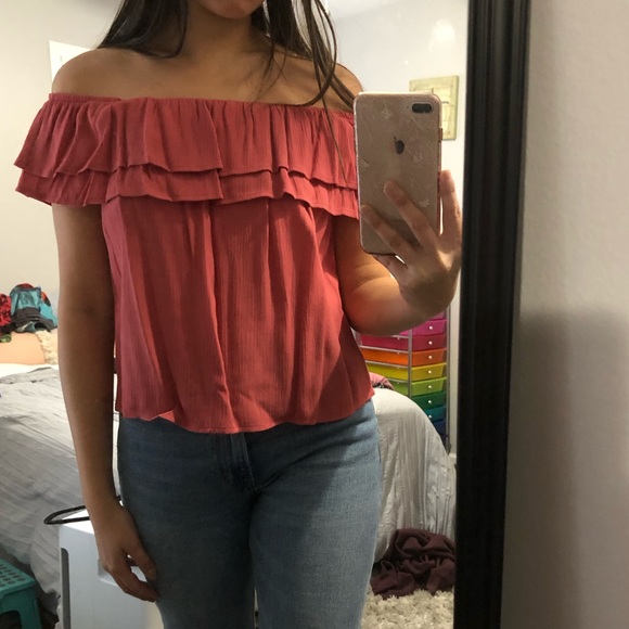 Off-The-Shoulder Ruffle Top - Picture 2 of 4